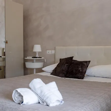 Domus Monasteire Bed and breakfast 4*
