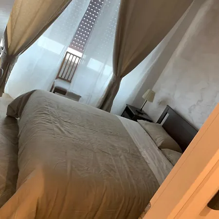 Domus Monasteire Alojamento de Acomodação e Pequeno-almoço Pagani