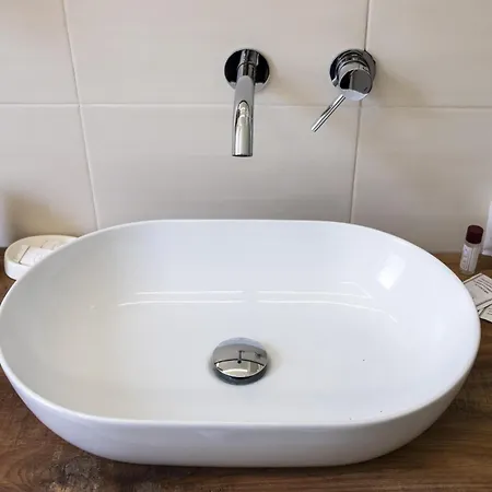 ベッド・アンド・ブレックファスト Domus Monasteire パガーニ